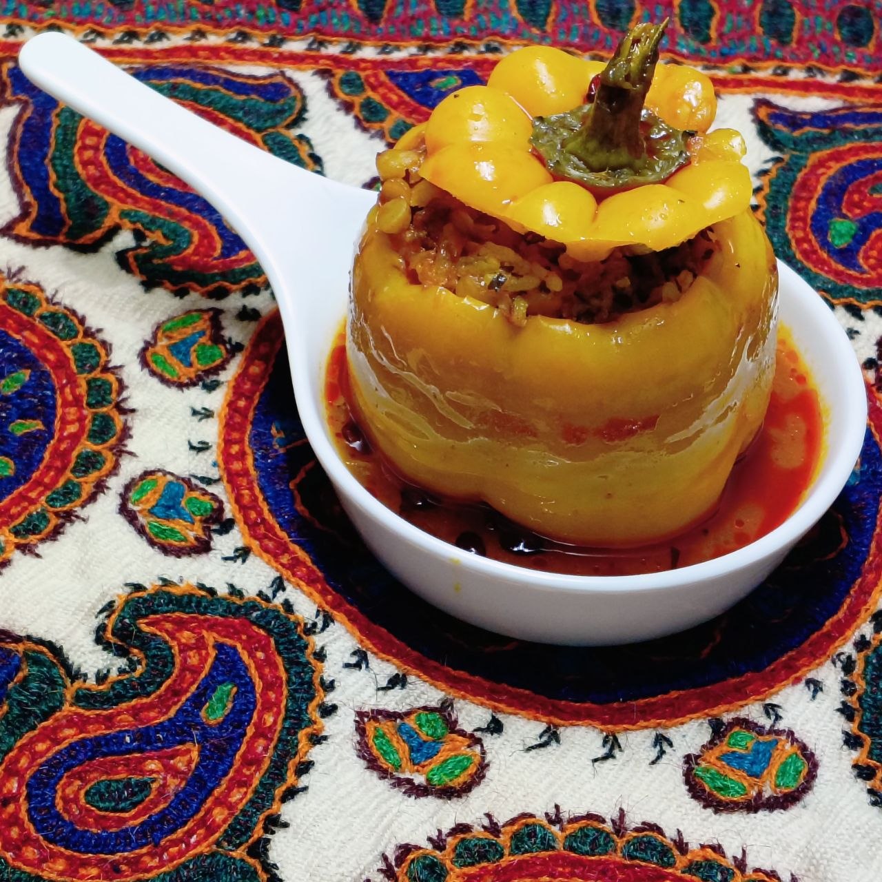 Dolme (Stuffed Capsicum)